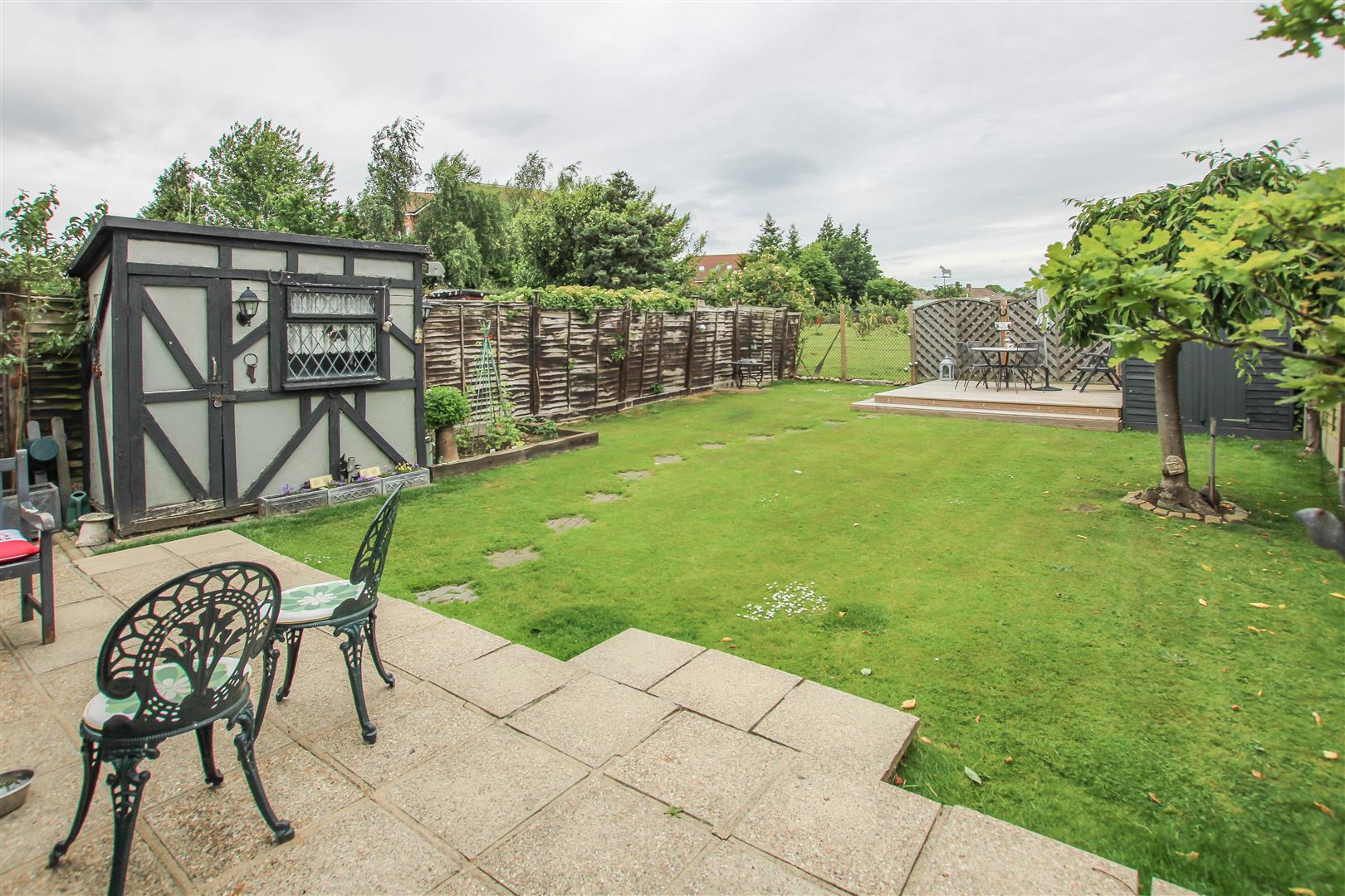 Broomwood Gardens, Pilgrims Hatch, Brentwood Keith Ashton